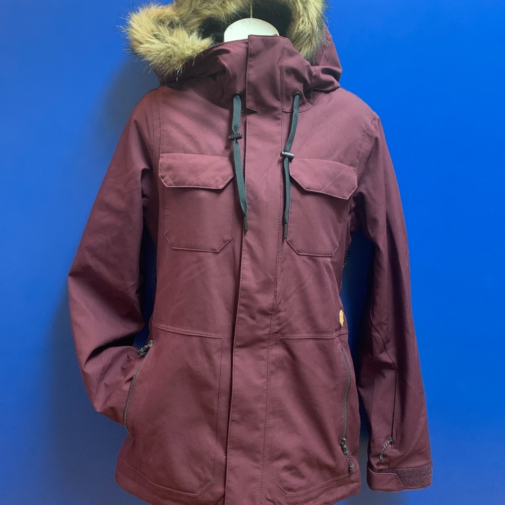Volcom Shadow Ski Jacket Insulated with Powder Skirt used once Women’s Small